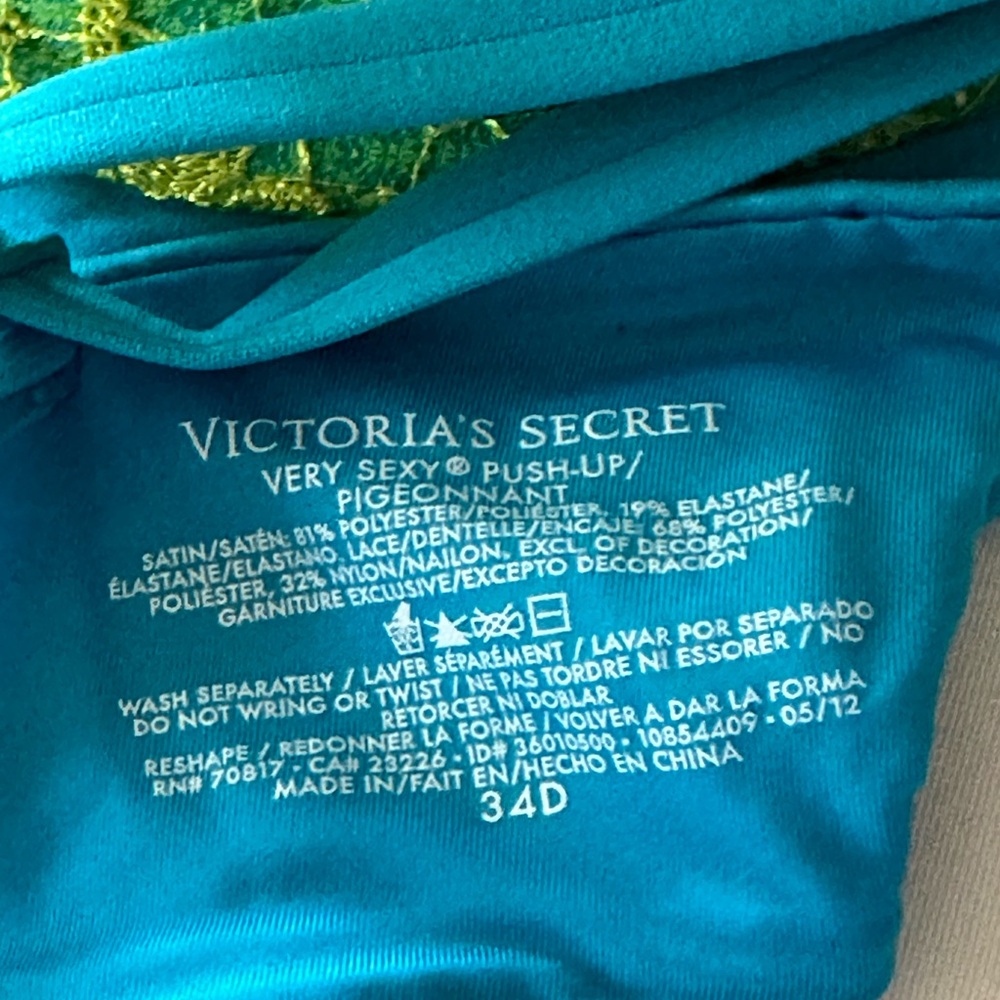 Victoria Secret Bra 34D like new